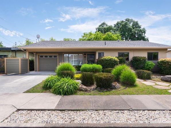 321 Arroyo Way - Photo 1