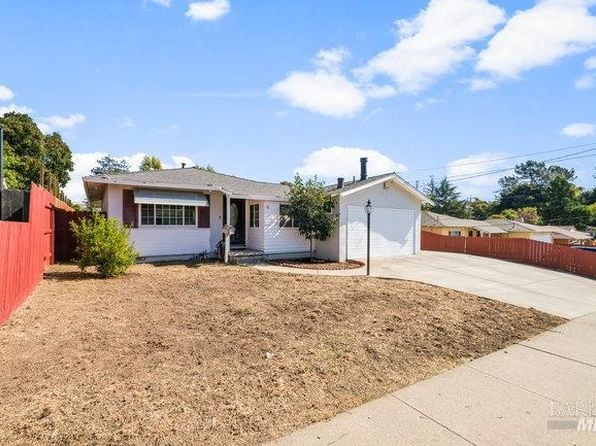 10 Flamingo Ct - Photo 1