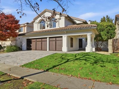 28 S Newport Drive - Photo 1