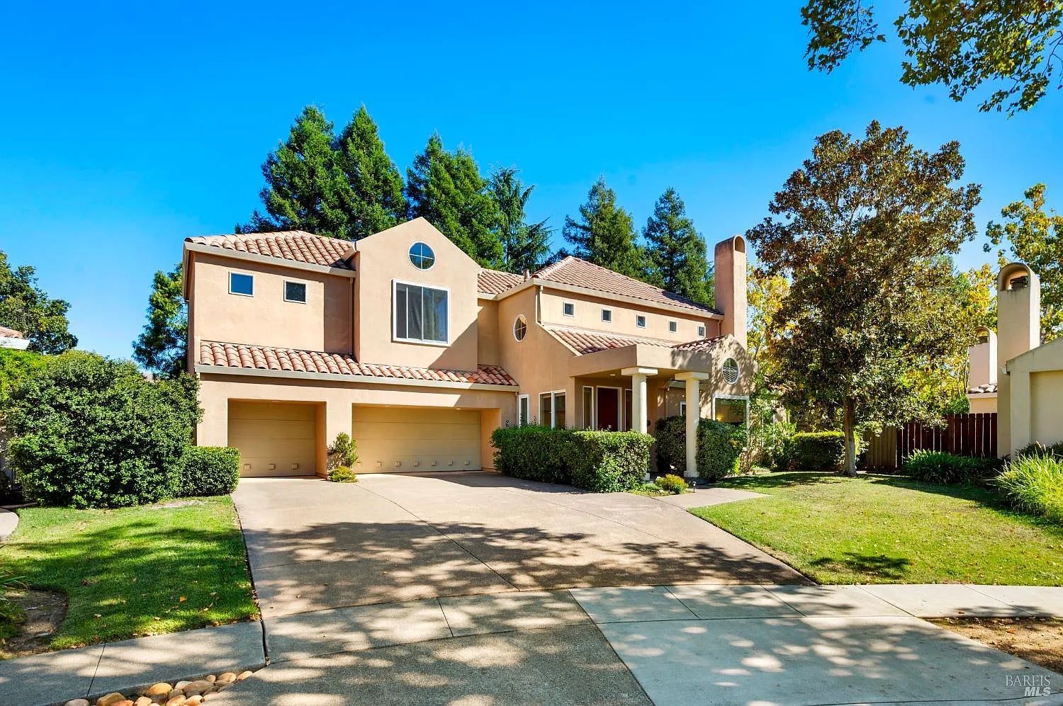 9 Emperor Court - Photo 1