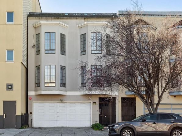 1615 Oakdale Ave - Photo 1