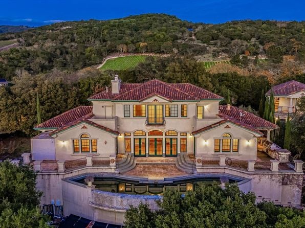 405 London Way - Photo 1