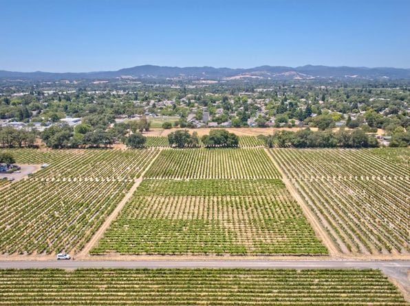 179 Pleasant Avenue - Photo 1