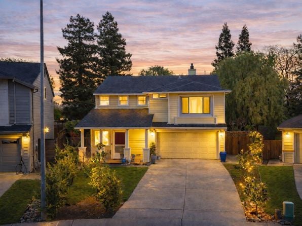 1378 Lubeck Street - Photo 1