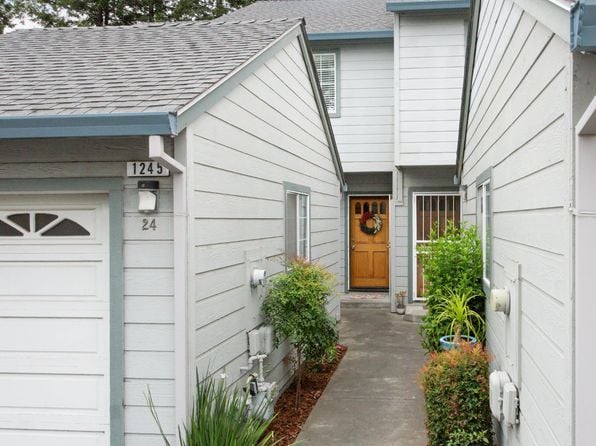 1245 Eardley Avenue - Photo 1