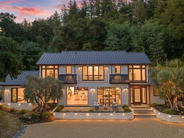 1099 Dry Creek Road - Photo 1