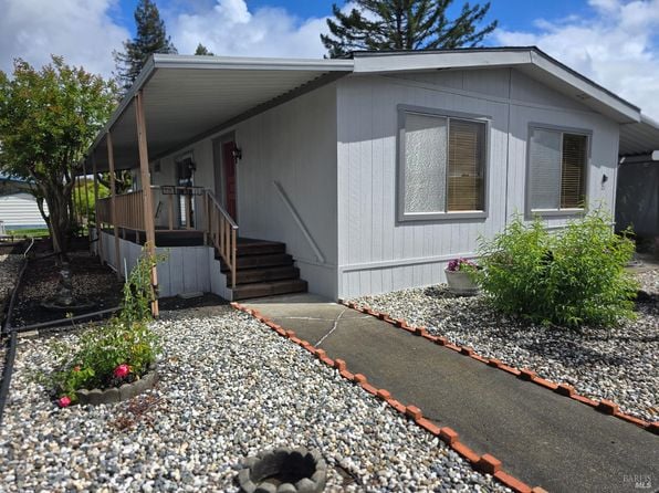 21 Estrella Drive - Photo 1