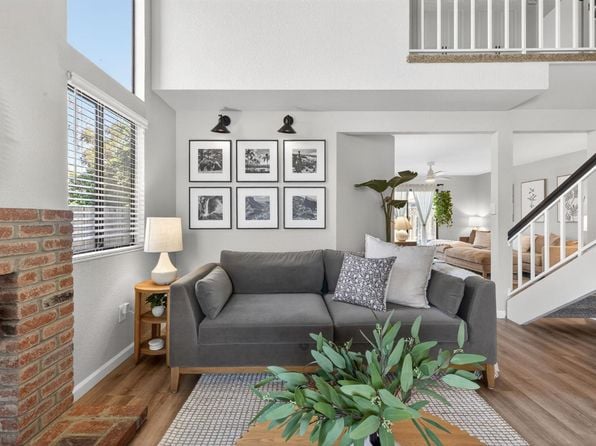 207 Othello Court - Photo 1