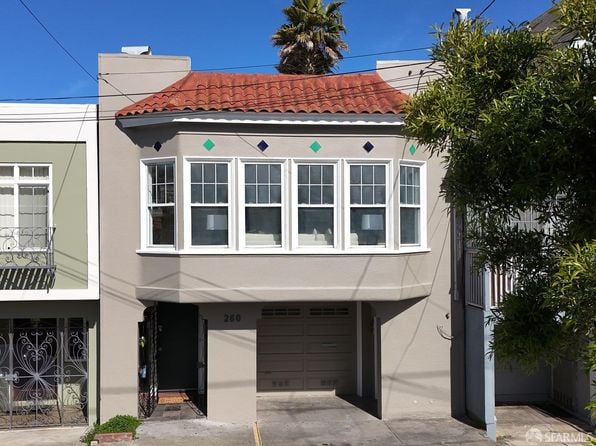 260 Lee Ave - Photo 1