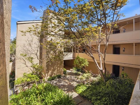 1370 Townview Avenue #202 - Photo 1