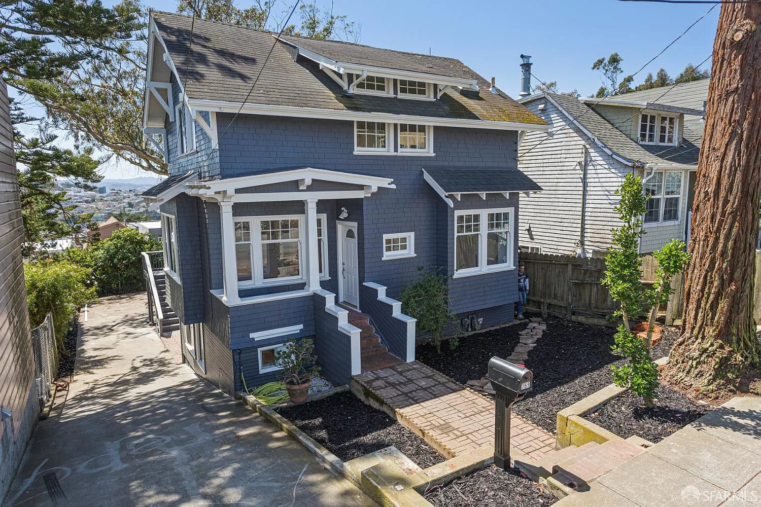 759 Lakeview Ave - Photo 1