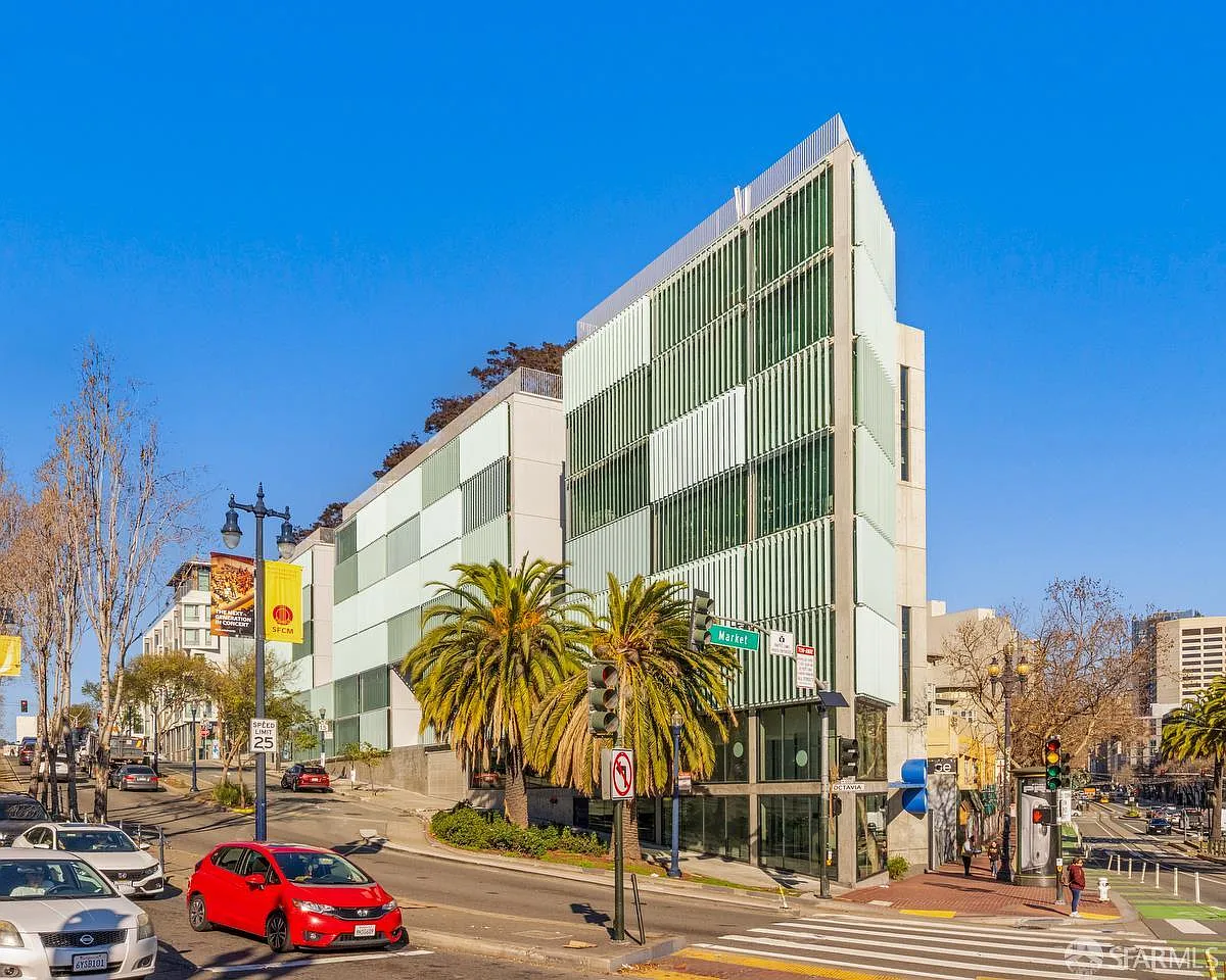 8 Octavia Blvd #407 - Photo 1