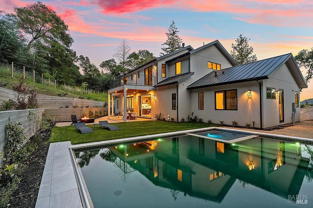 1099 Dry Creek Road - Photo 1