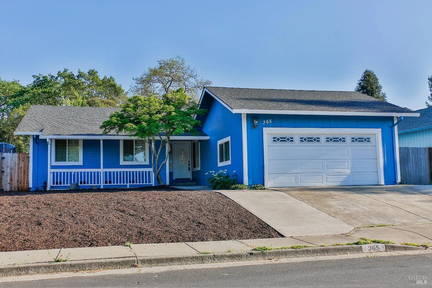365 Alden Court - Photo 1