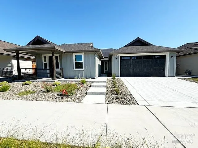 125 MAYWOOD Lane - Photo 1