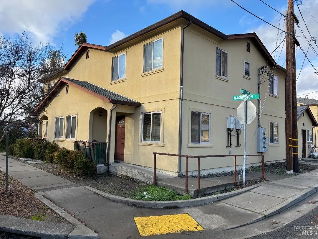 800 Washington Street - Photo 1