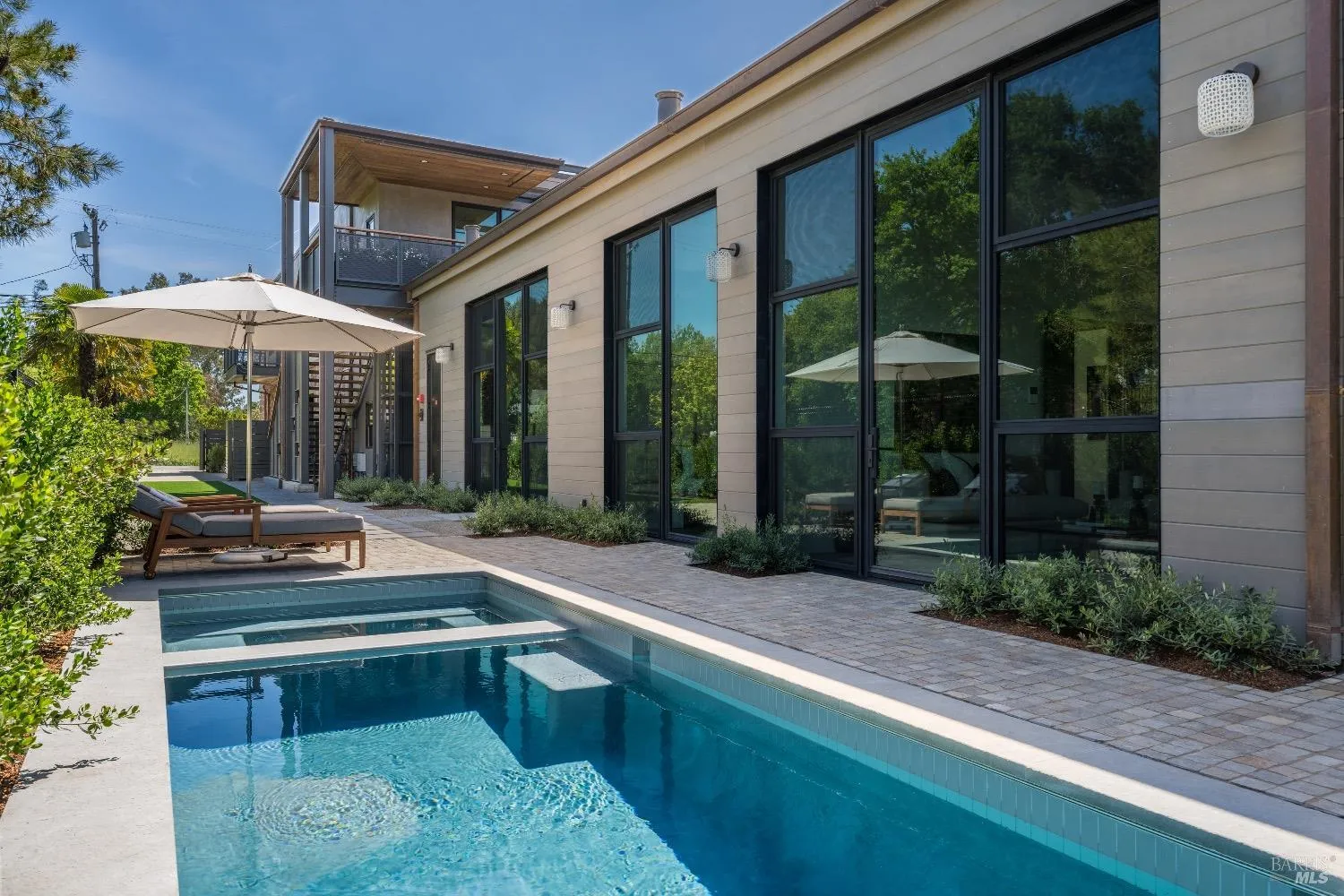 301 1st W Street - Photo 1