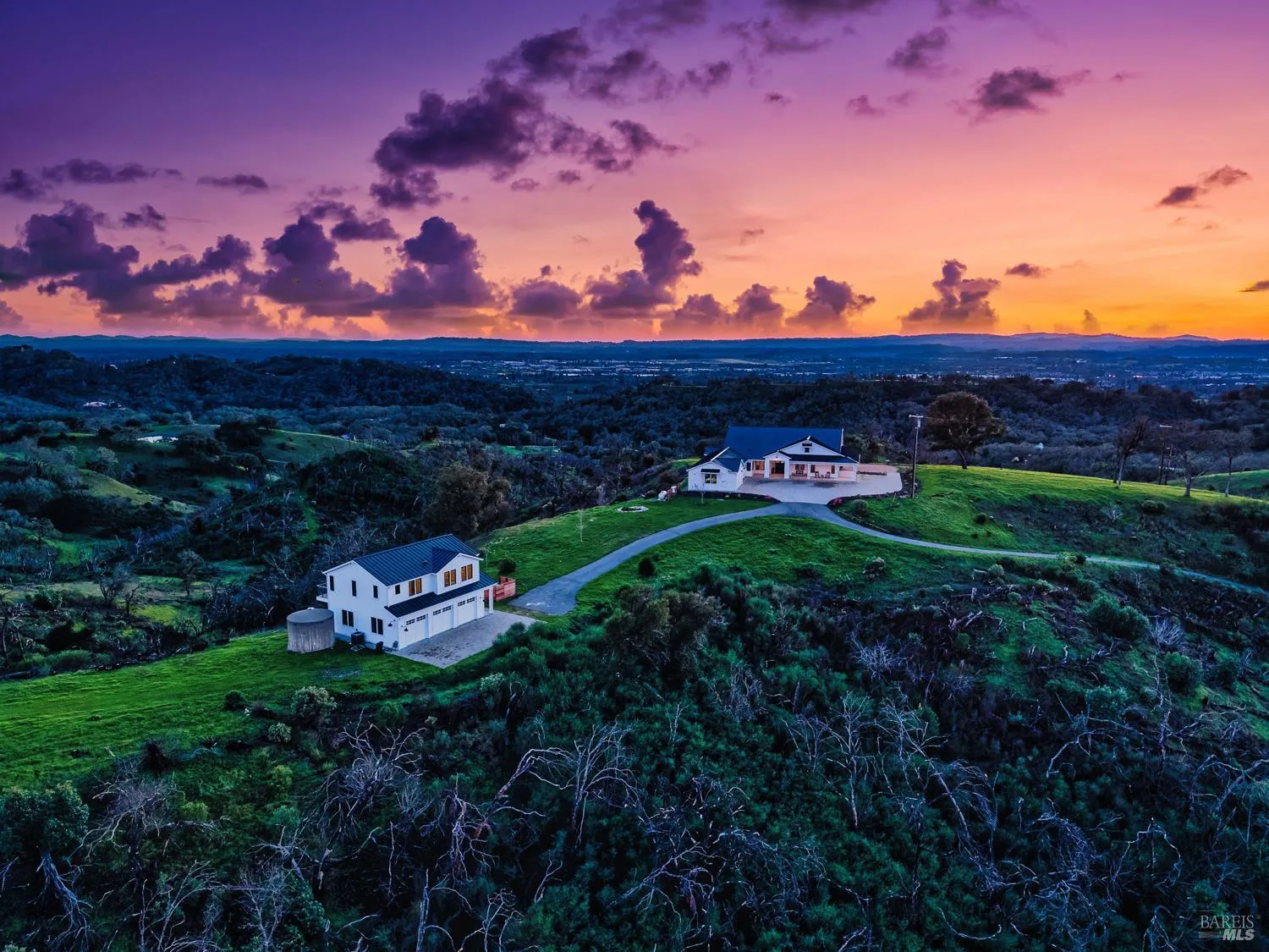 9110 Chalk Hill Road - Photo 1