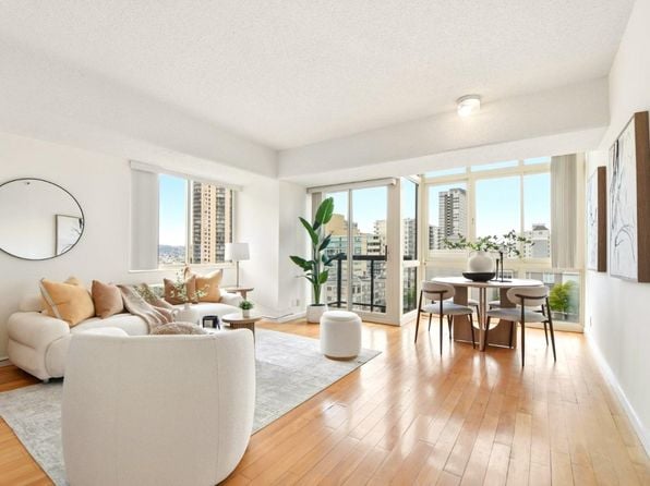 1 Daniel Burnham Ct APT 722 - Photo 1