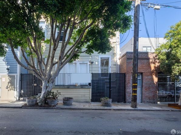 464 Linden St - Photo 1