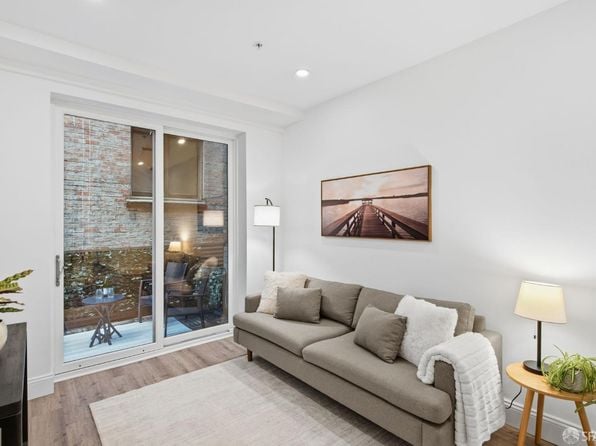 901 Bush St APT 103 - Photo 1