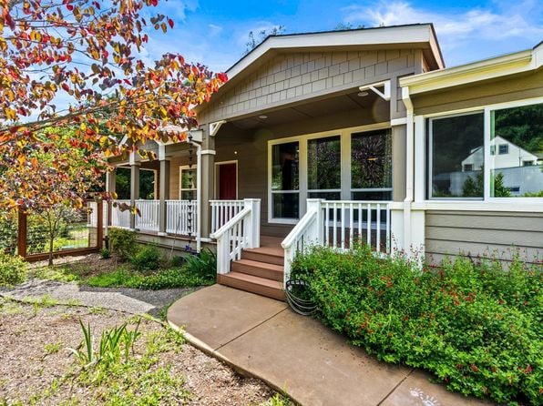 109 Rose Lane - Photo 1