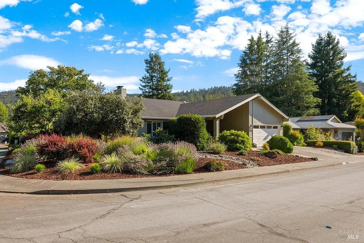 6440 Meadow Creek Lane - Photo 1