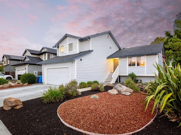 3532 Banyan Street - Photo 1