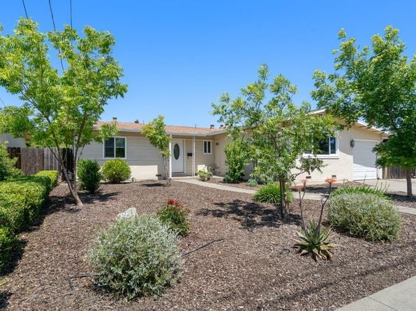 810 Laguna Street - Photo 1