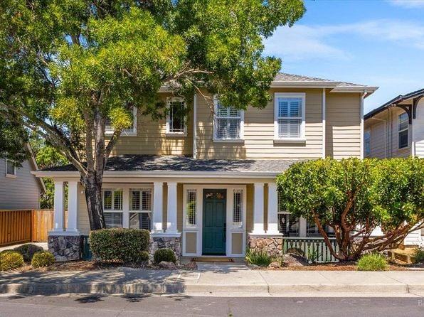 367 Arabian Way - Photo 1