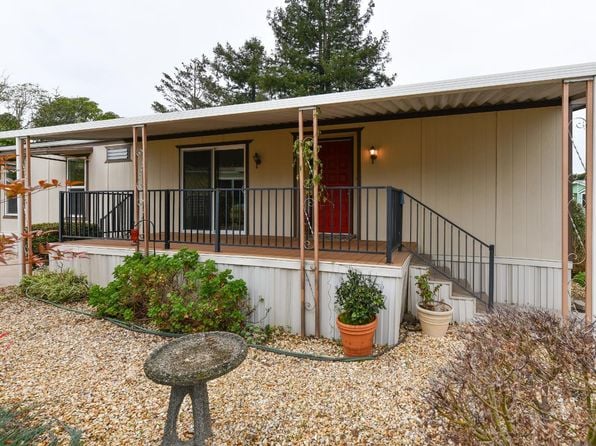 570 Sonoma Drive - Photo 1