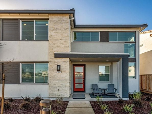 303 Flagship Drive - Photo 1