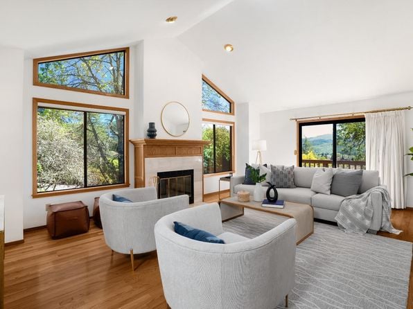 1835 San Ramon Way - Photo 1