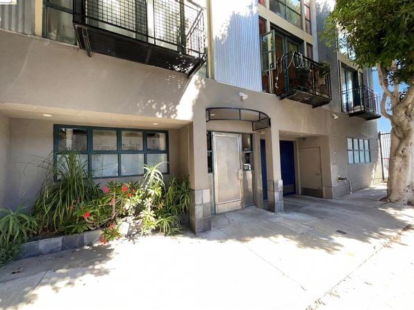 161 Gilbert St APT 16 - Photo 1