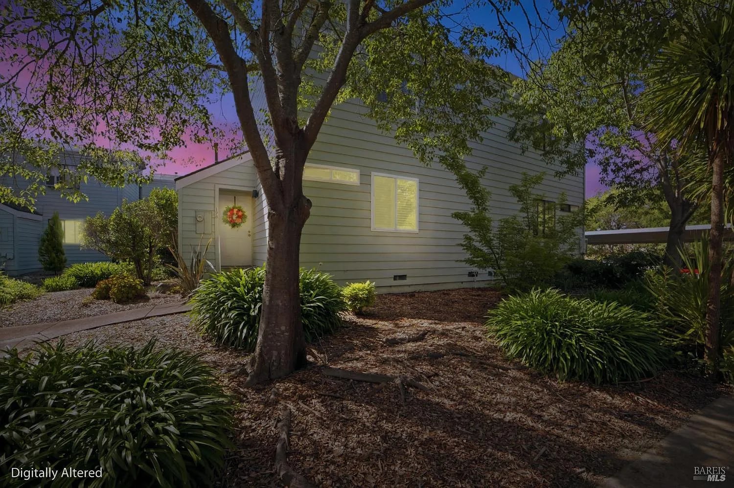 178 Courtyards E - Photo 1