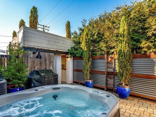 3 Highland Drive - Photo 1