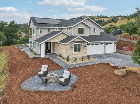 5663 Crystal Drive - Photo 1