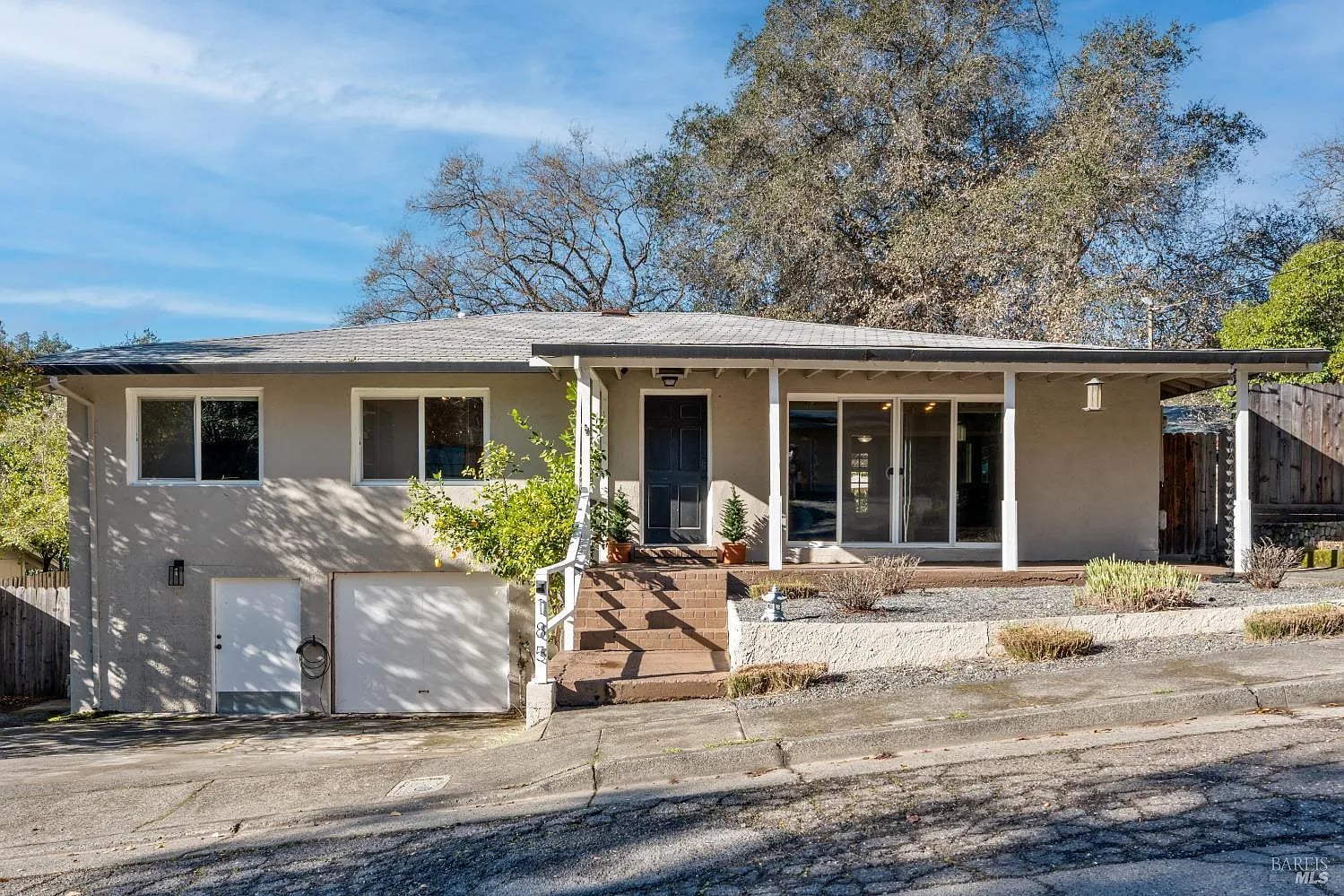 185 Grace Court - Photo 1