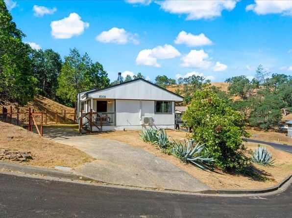 1001 Eastridge Drive - Photo 1