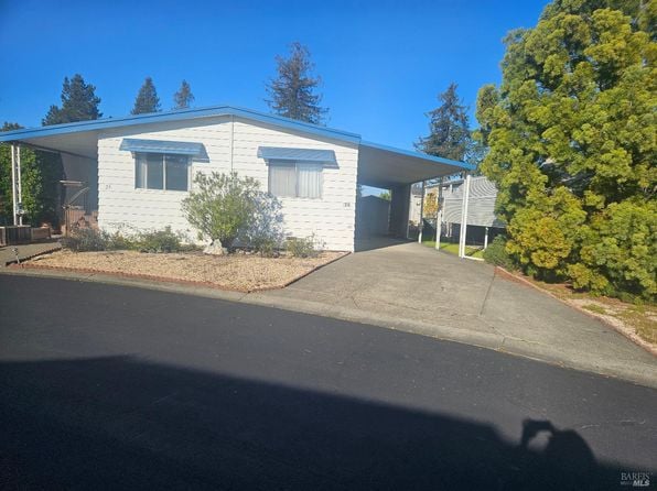 25 Chapala Drive - Photo 1