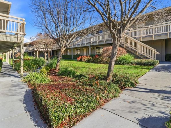 720 Petaluma Boulevard S #28 - Photo 1