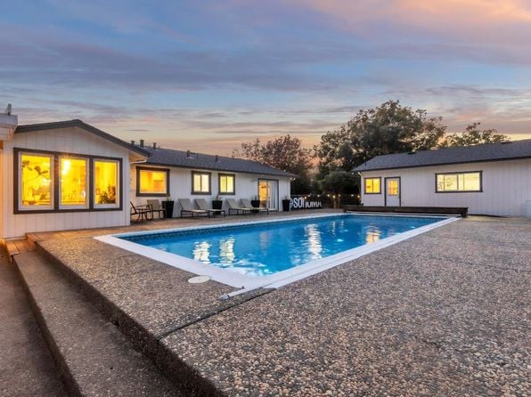 3000 Hagen Road - Photo 1