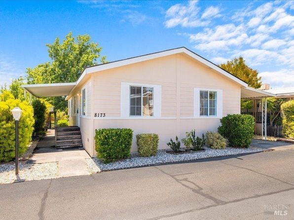 8173 Willow Street - Photo 1