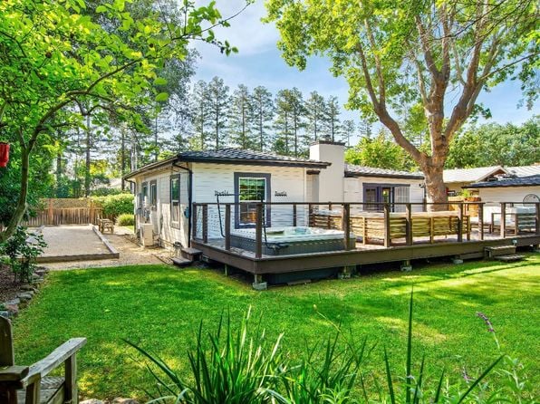 855 Boyes Boulevard - Photo 1