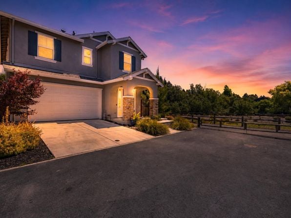 1273 Del Rancho Way - Photo 1