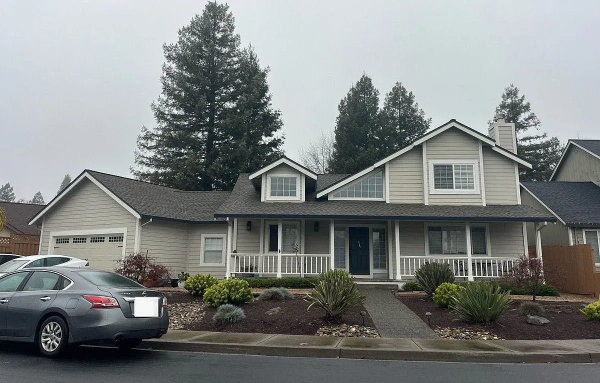 121 Thrushwing Ave - Photo 1