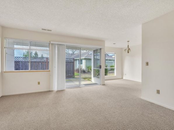 331 Pythian Road - Photo 1