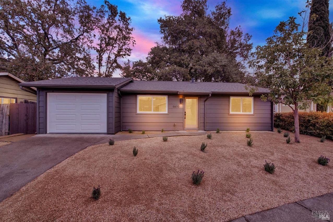 6610 Oak Leaf Ct - Photo 1
