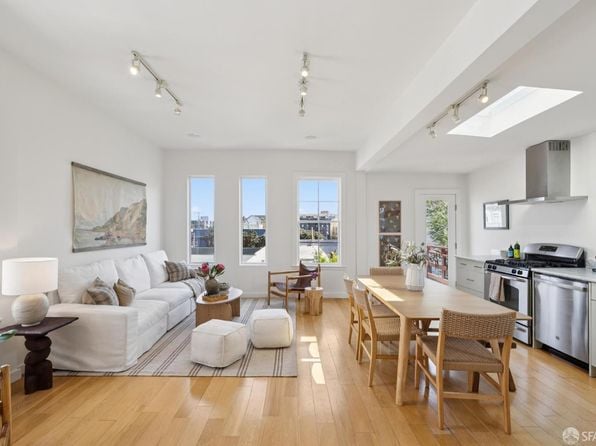 317 San Carlos St - Photo 1