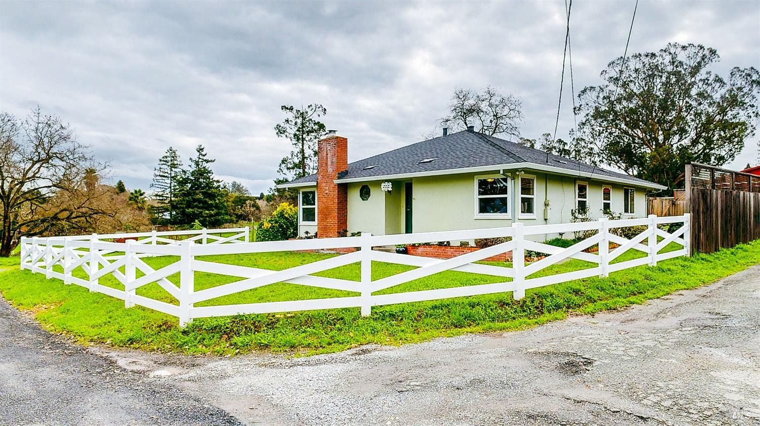 599 Cleveland Avenue - Photo 1